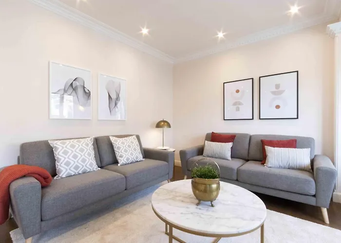 The Collection - Elkano Apartment