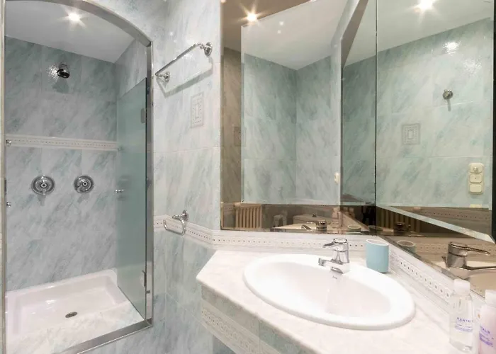 The Collection - Elkano Apartment